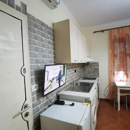 Lovely Appartament 1-b Apartment